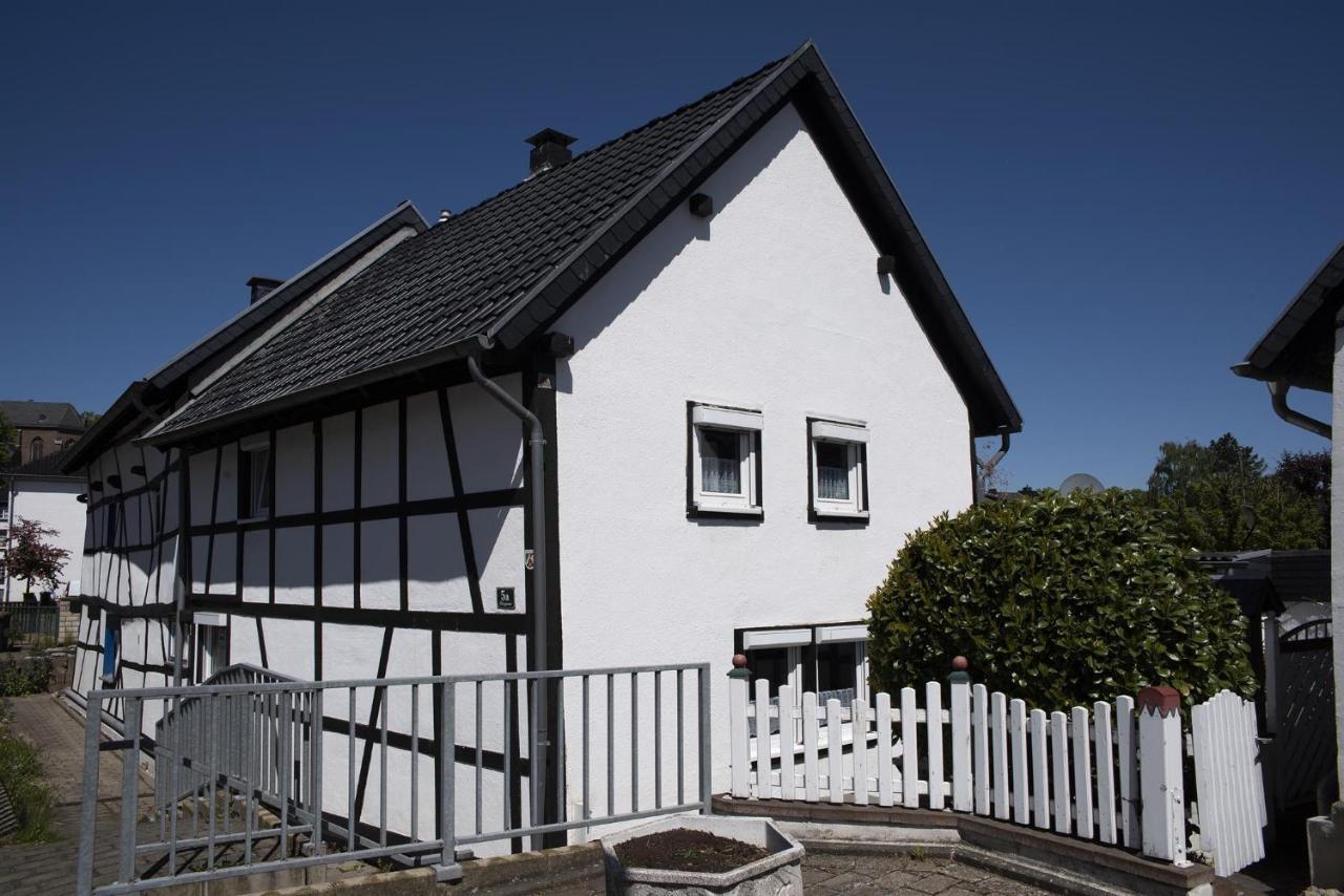 Rosige Zeiten, Ferien Im Fachwerkhaus Mechernich Kültér fotó